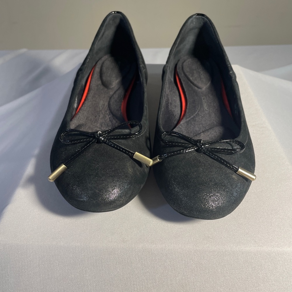 Rockport Women’s “Total Motion x Trutech Black Flats Size 9